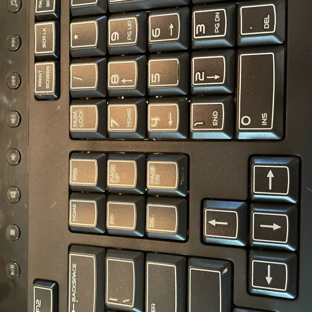 Alienware Computer Keyboard - Picture 4 of 6